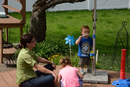 JB blowing bubbles2